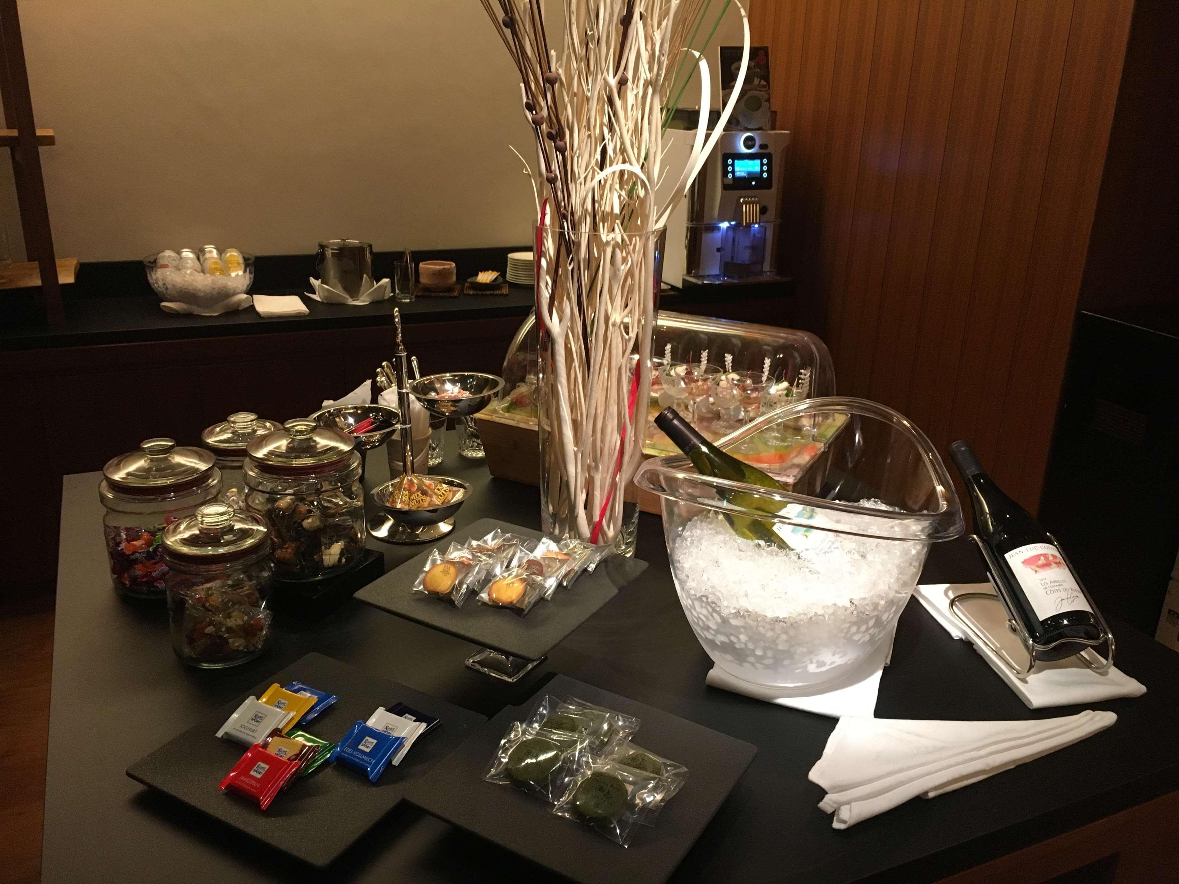 Kyoto Tokyu Hotel Exterior photo A selection of snacks at the lounge